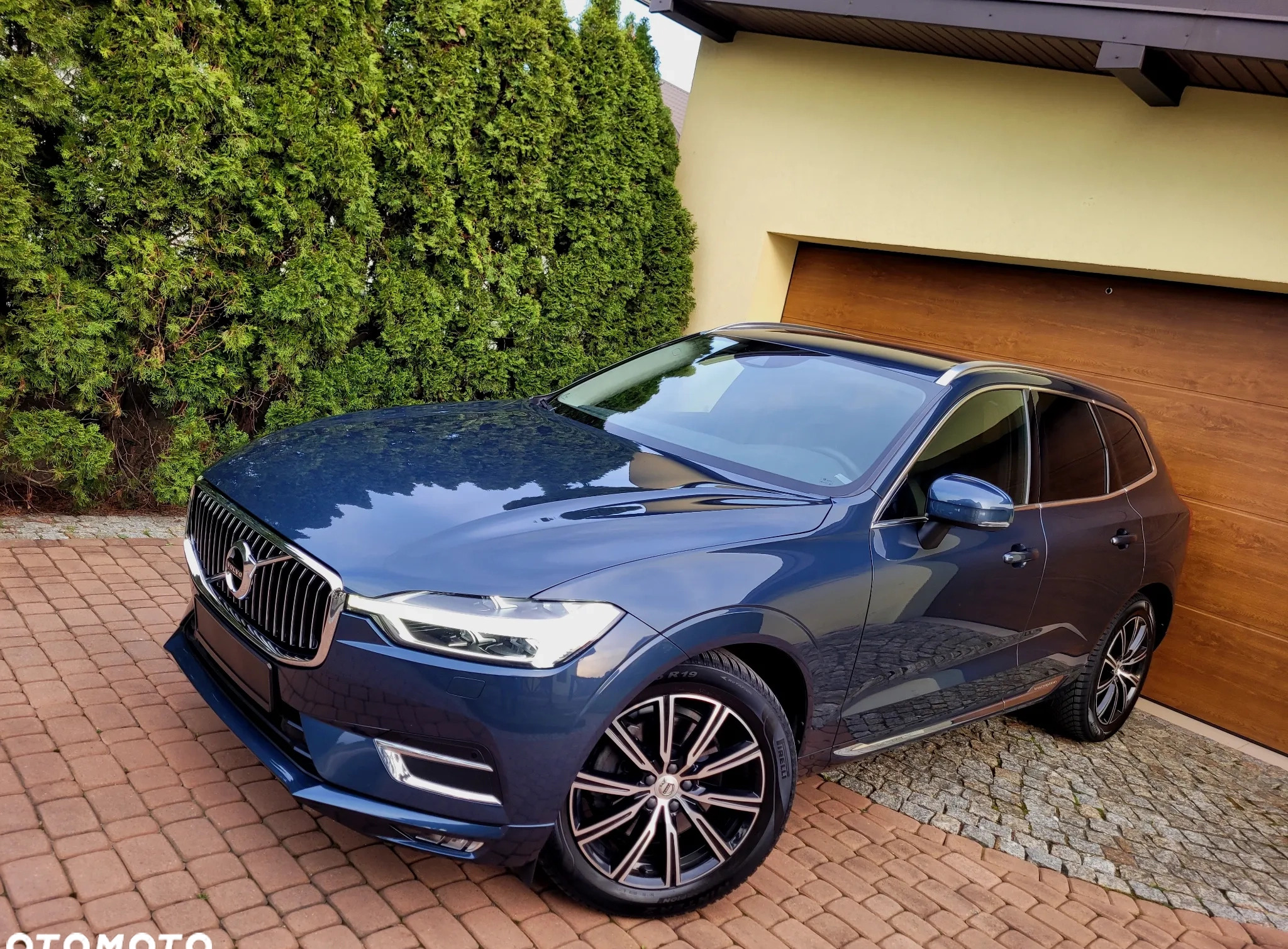 Volvo XC 60 cena 113500 przebieg: 201000, rok produkcji 2019 z Opoczno małe 781